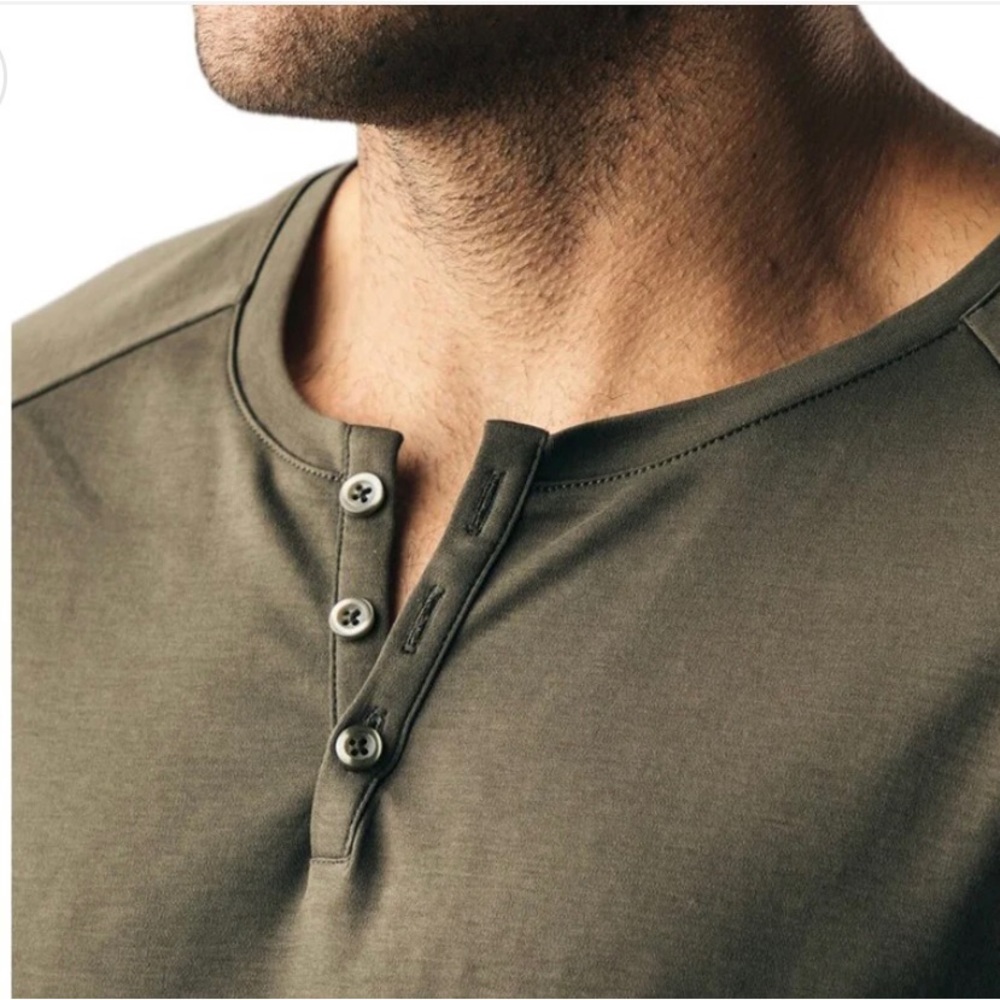 NWT Limitsix Long Sleeve Cotton Shirt in Army Green in XXL. - Picture 2 of 2
